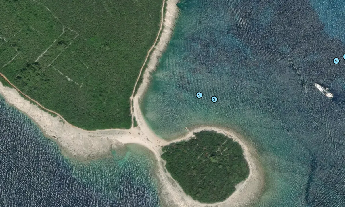 Satelite image of Lopata
