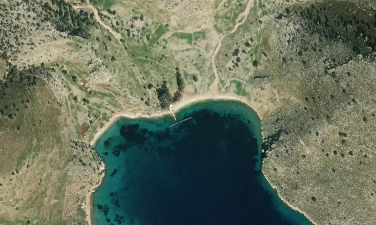Flyfoto av Loryma