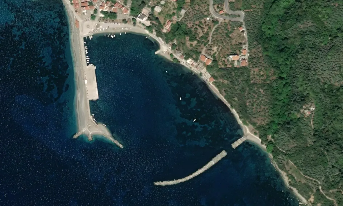 Flyfoto av Loutraki 1