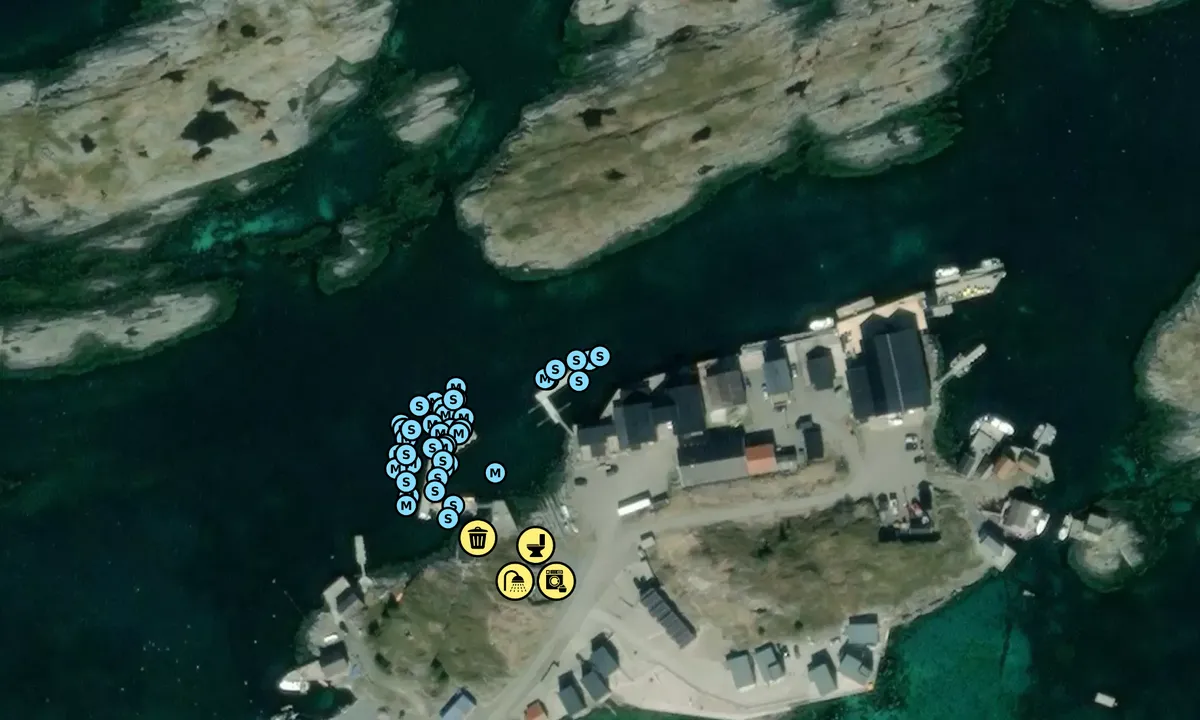 Satelite image of Lovund, Hamnholmen