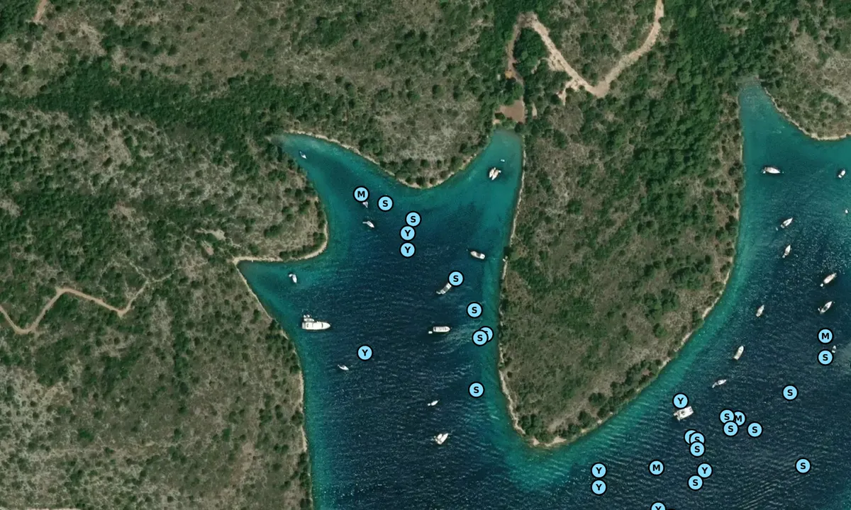 Satelite image of Luka Tiha (7 bays)