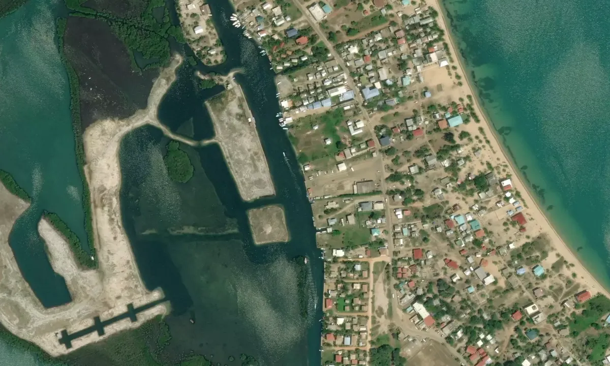 Satelite image of M and M Texaco Dock