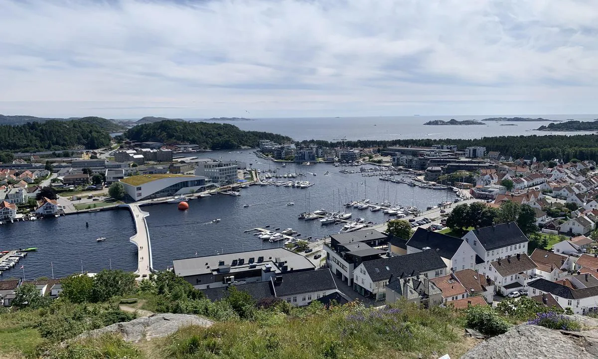 Utsikt over Mandal fra Uranienborg.