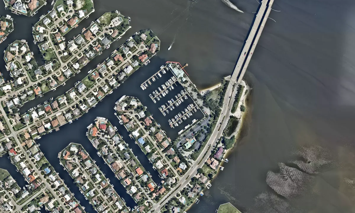 Flyfoto av Marco Island Marina