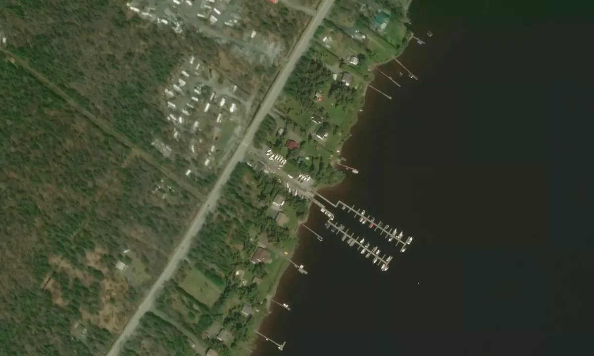 Satelite image of Marina Camping Le Grand Bleu 1