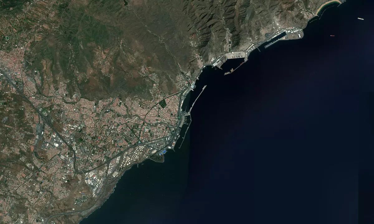 Flyfoto av Marina de Santa Cruz