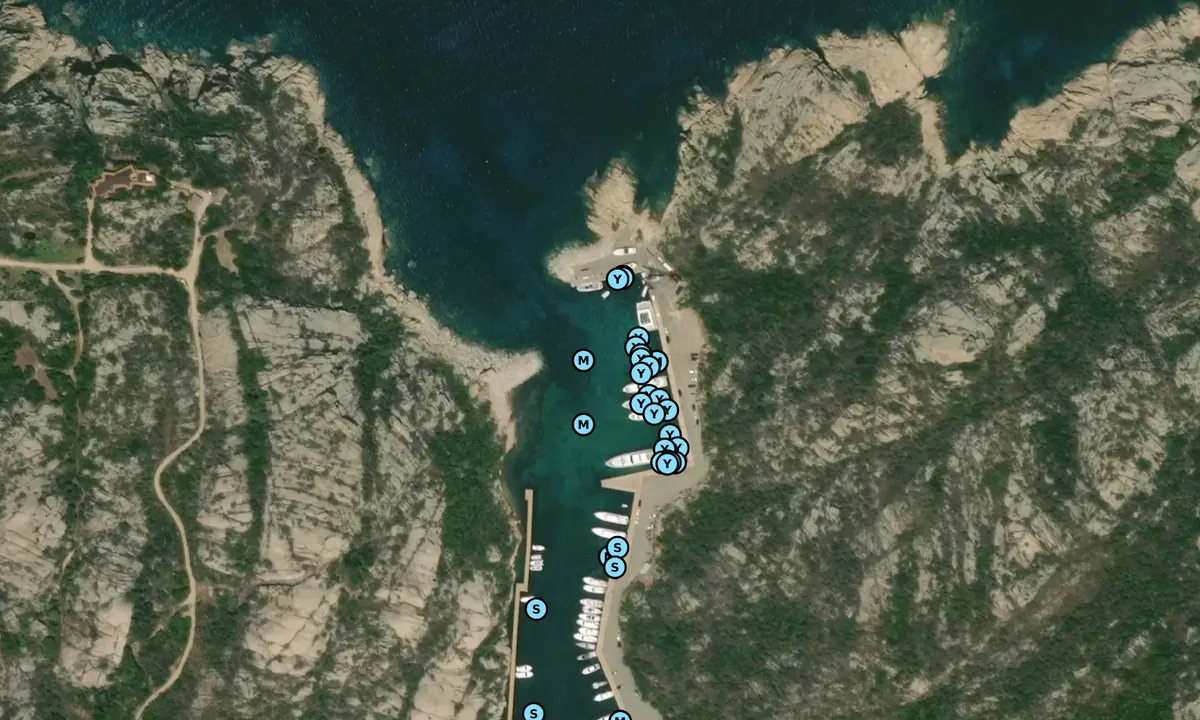 Flyfoto av Marina dell'Orso