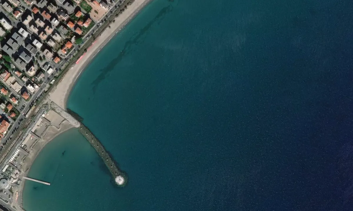 Flyfoto av Marina di Loana Anchorage