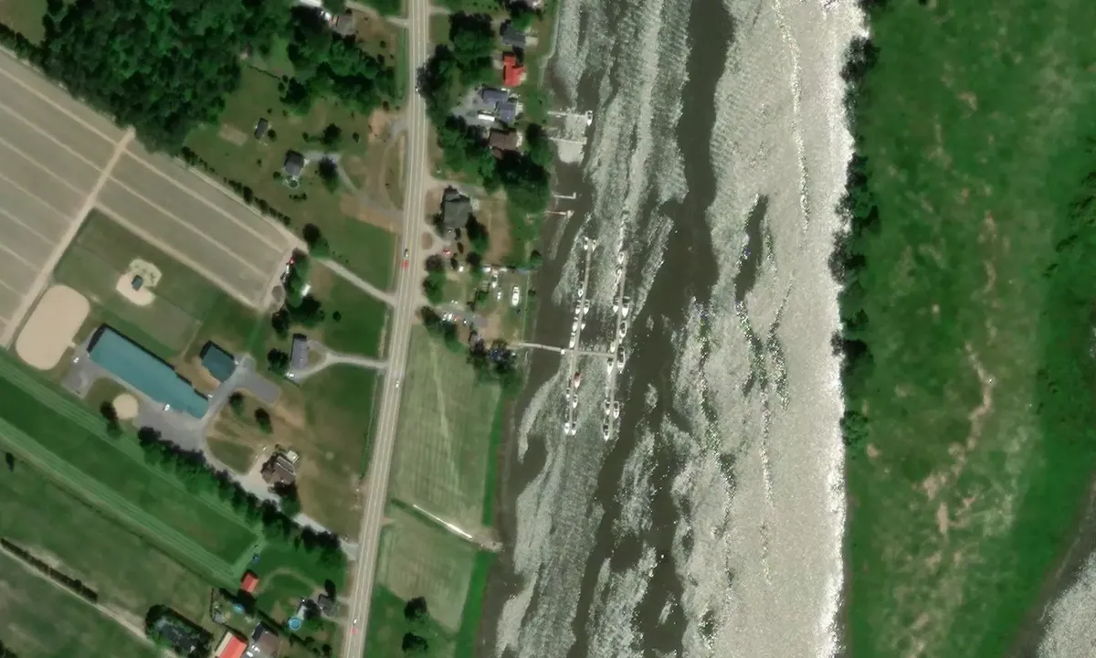 Satelite image of Marina Émerillon Plus