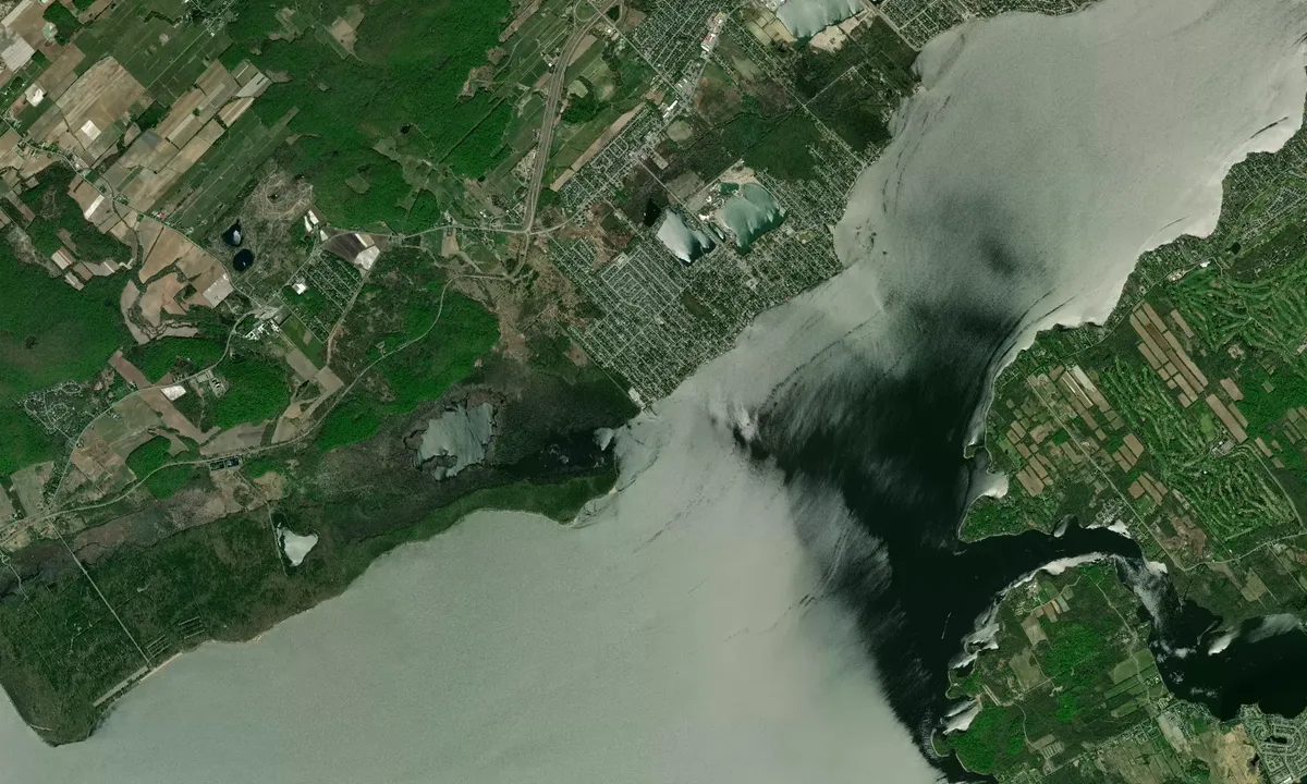 Flyfoto av Marina Pointe-Calumet