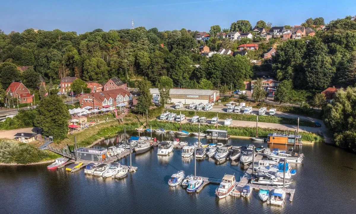 Marina Skippertreff Lauenburg