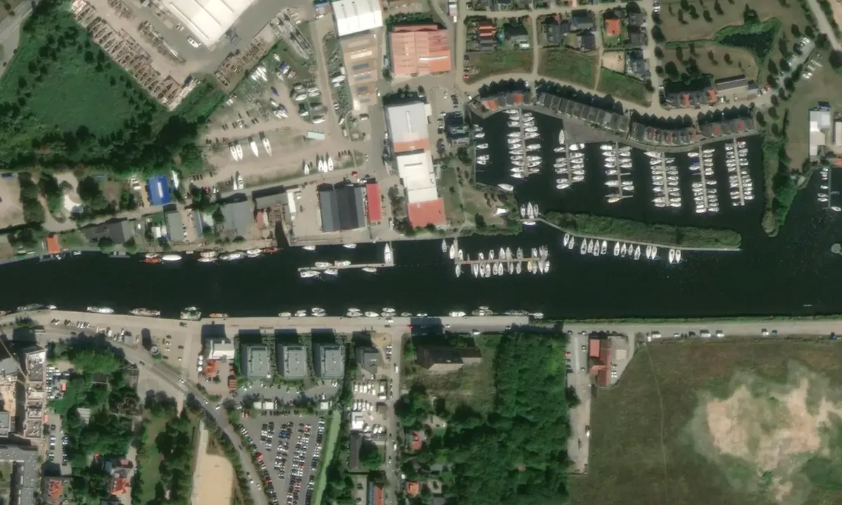Flyfoto av Marina Yachtzentrum
