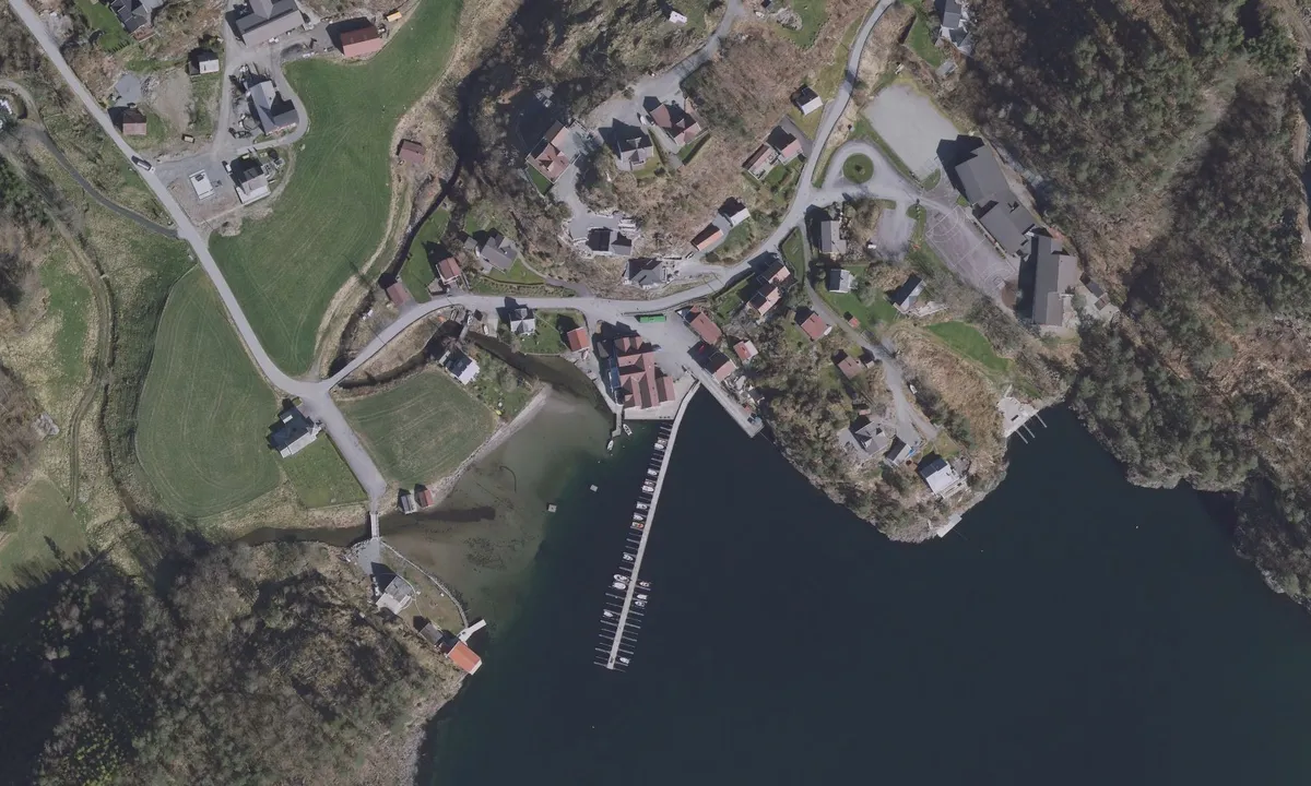Flyfoto av Marvik Gjestehavn