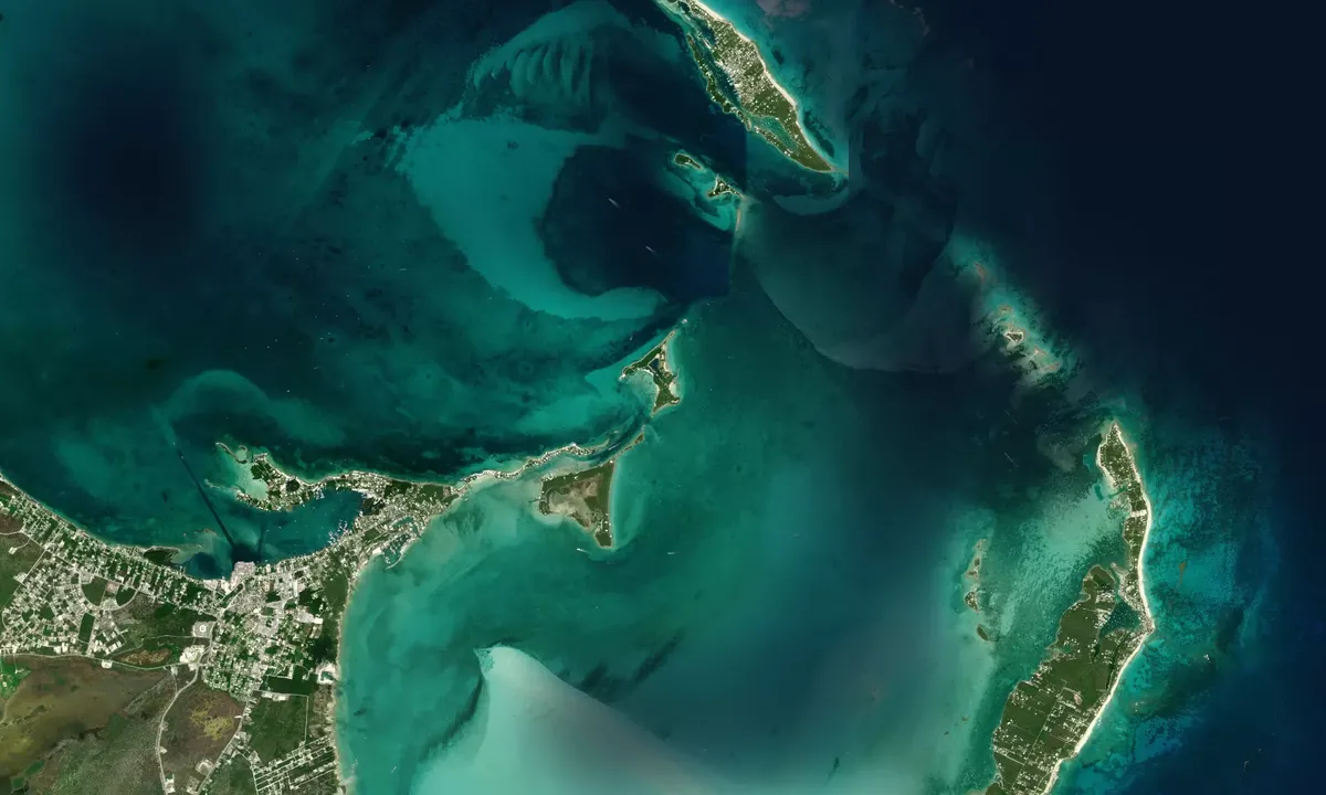 Flyfoto av Matt Lowe's Cay South