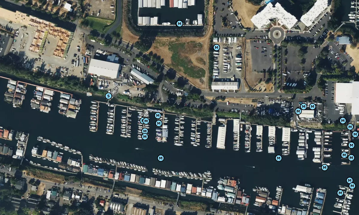 Satelite image of McCuddy's Hayden Island Moorage