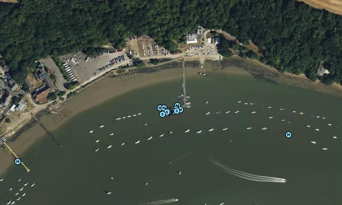 Flyfoto av Medway yacht club