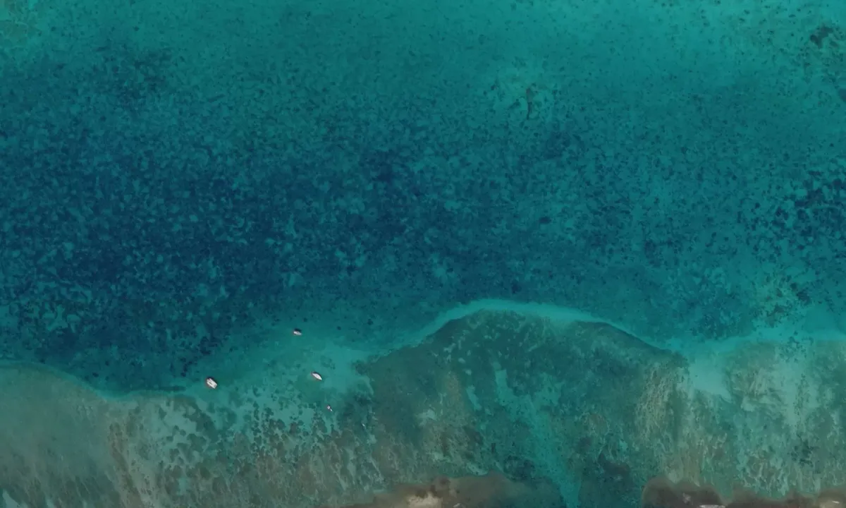 Flyfoto av Middle Reef
