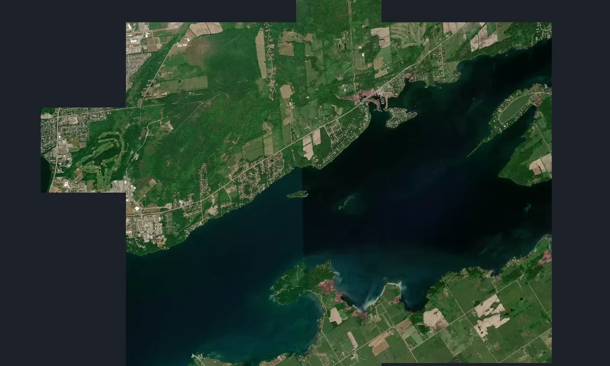 Flyfoto av Milton Island