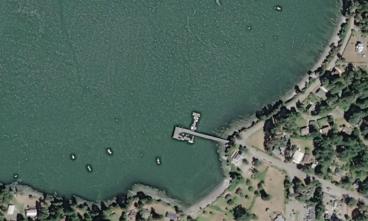 Flyfoto av Miners Bay Public Wharf