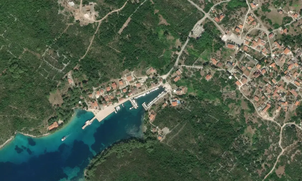 Flyfoto av Molat