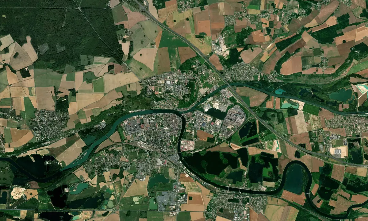 Flyfoto av Montereau-Fault-Yonne (guest moorings)