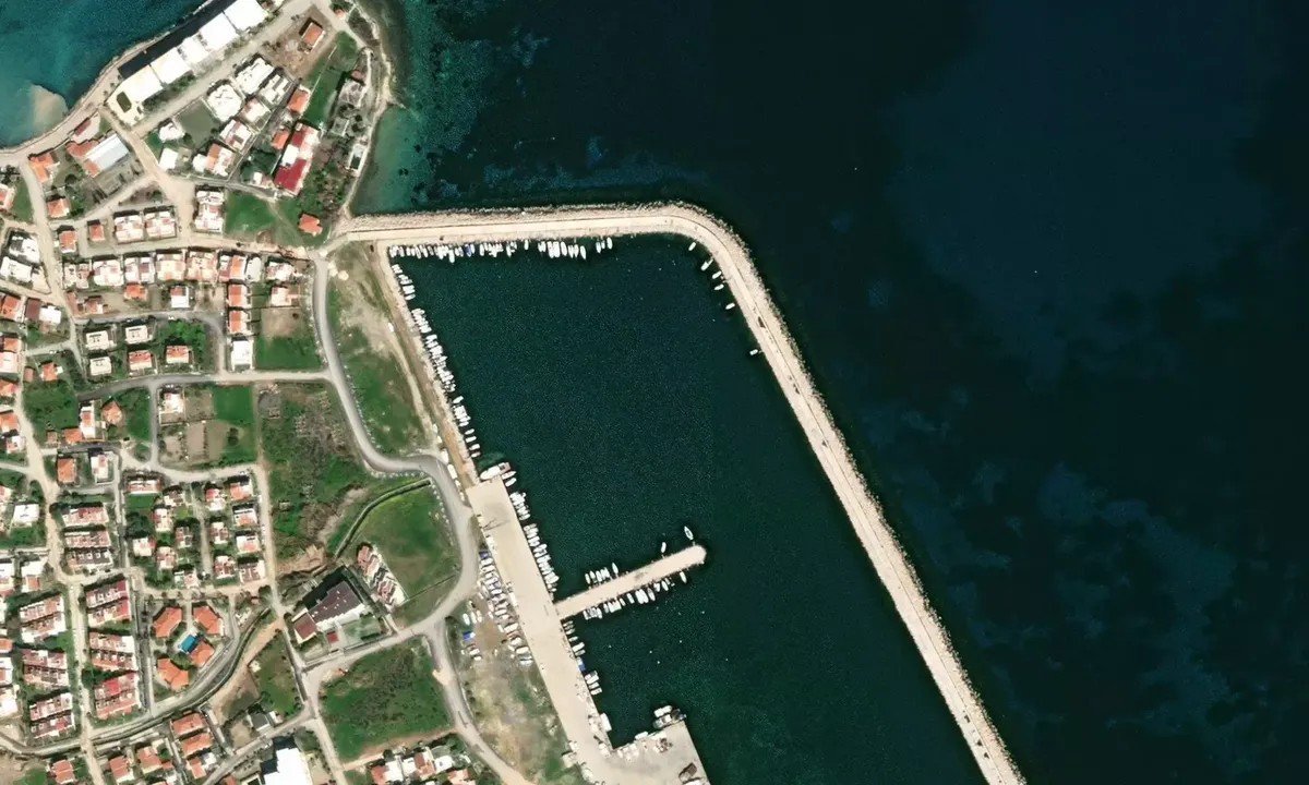 Satelite image of Mordogan yeni Limani