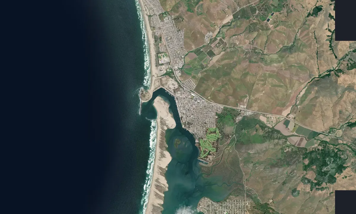 Flyfoto av Morro Bay Yacht Club - San Luis Obispo