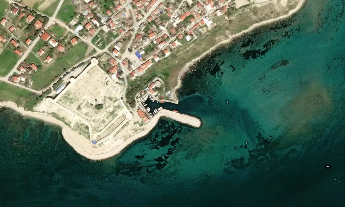 Satelite image of Morto-Monument Harbour