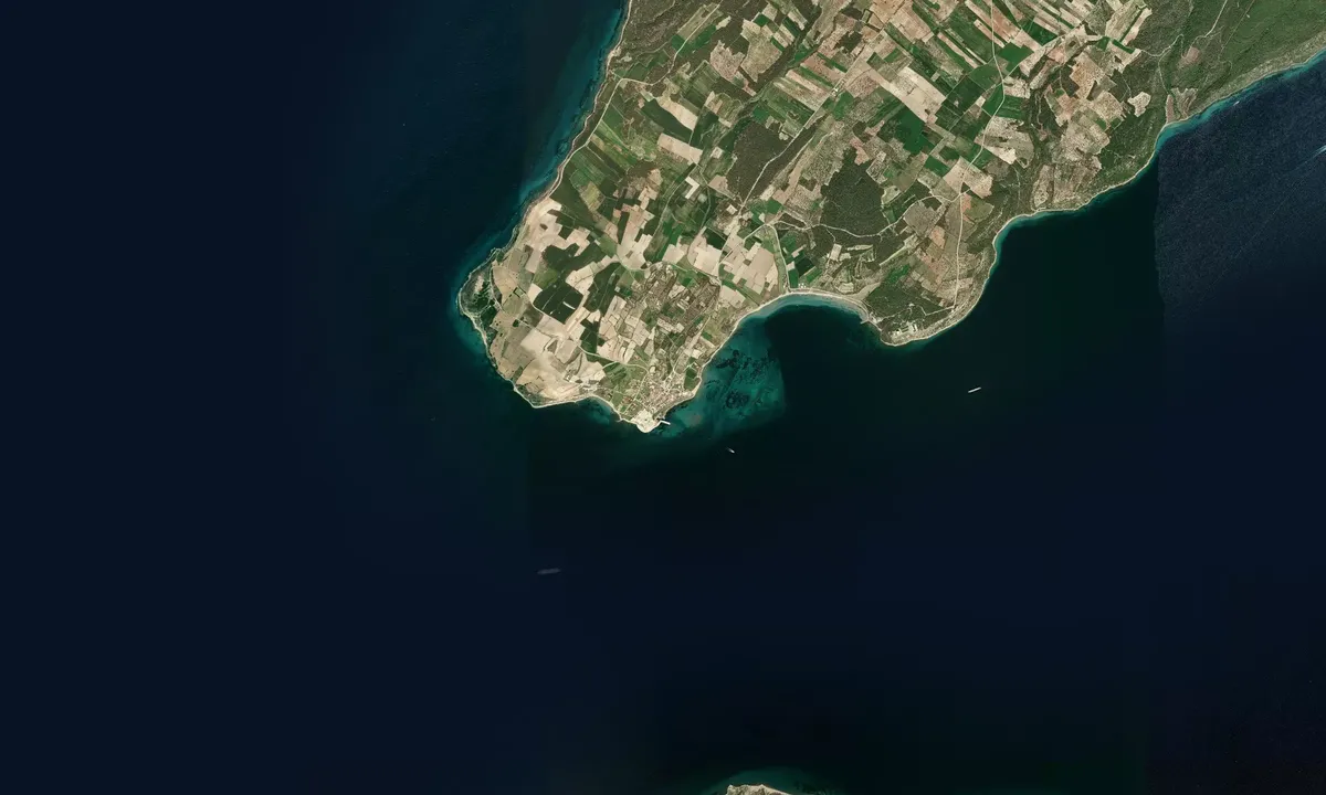 Flyfoto av Morto-Monument Harbour