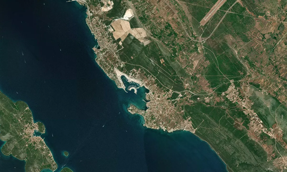 Flyfoto av Mouillage de Sukozan