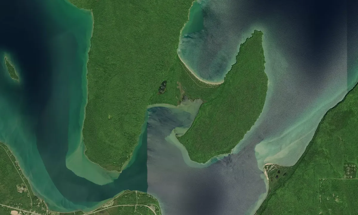 Flyfoto av Murray Bay