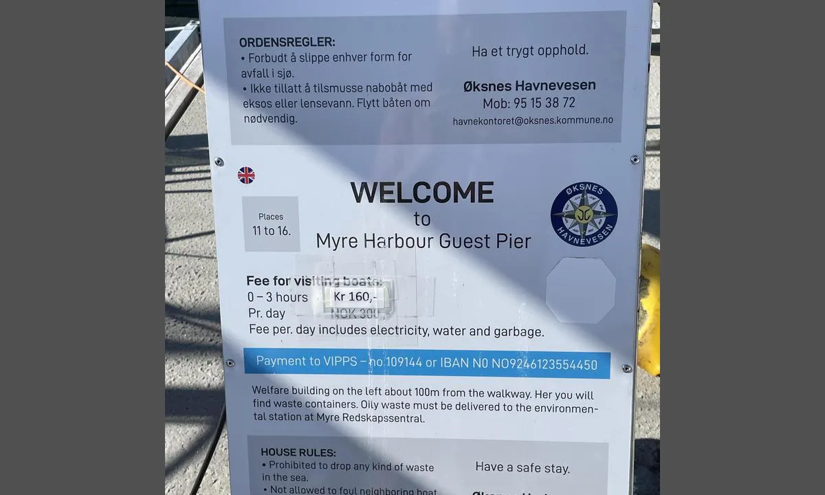 Myre Sjarkhavn: {"base": "da", "no": "Info om havnen med priser", "se": "Info om hamnen med priser", "en": "Info about the harbor with prices", "da": "Info om havnen med priser", "fr": "Infos sur le port avec tarifs", "de": "Informationen \u00fcber den Hafen mit Preisen", "es": "Informaci\u00f3n sobre el puerto con precios", "it": "Info sul porto con prezzi", "pt": "Informa\u00e7\u00f5es sobre o porto com pre\u00e7os", "nl": "Info over de haven met prijzen", "pl": "Informacje o porcie z cenami", "uk": "\u0406\u043d\u0444\u043e\u0440\u043c\u0430\u0446\u0456\u044f \u043f\u0440\u043e \u0433\u0430\u0432\u0430\u043d\u044c \u0437 \u0446\u0456\u043d\u0430\u043c\u0438", "ro": "Informa\u021bii despre port \u0219i pre\u021buri", "tr": "Liman hakk\u0131nda bilgileri ve fiyatlar\u0131", "el": "\u03a0\u03bb\u03b7\u03c1\u03bf\u03c6\u03bf\u03c1\u03af\u03b5\u03c2 \u03b3\u03b9\u03b1 \u03c4\u03bf \u03bb\u03b9\u03bc\u03ac\u03bd\u03b9 \u03bc\u03b5 \u03c4\u03b9\u03bc\u03ad\u03c2", "cs": "Informace o p\u0159\u00edstavu s cenami", "hu": "Inform\u00e1ci\u00f3k a kik\u00f6t\u0151r\u0151l \u00e1rral", "fi": "Tietoa satamasta ja hinnat", "bg": "\u0418\u043d\u0444\u043e\u0440\u043c\u0430\u0446\u0438\u044f \u0437\u0430 \u043f\u0440\u0438\u0441\u0442\u0430\u043d\u0438\u0449\u0435\u0442\u043e \u0441 \u0446\u0435\u043d\u0438", "sr": "\u0418\u043d\u0444\u043e\u0440\u043c\u0430\u0446\u0438\u0458\u0435 \u043e \u043b\u0443\u0446\u0438 \u0441\u0430 \u0446\u0435\u043d\u0430\u043c\u0430", "et": "Teave sadama kohta ja hinnad", "lv": "Inform\u0101cija par ostu ar cen\u0101m", "lt": "Informacija apie uost\u0105 su kainomis"}