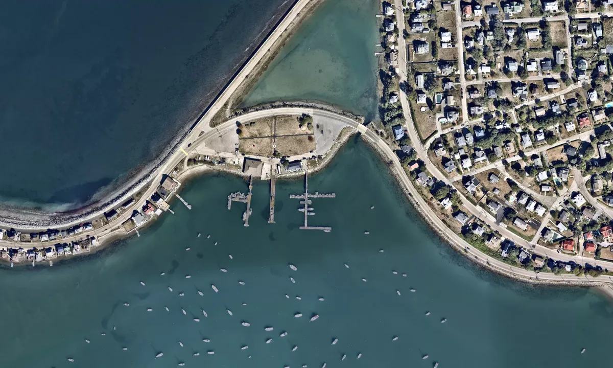 Flyfoto av Nantasket Beach Salt Water Club