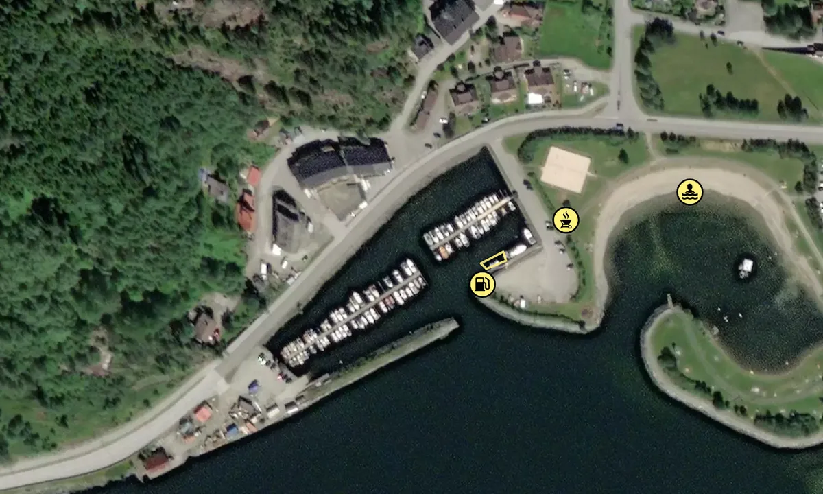 Satelite image of Naustdal
