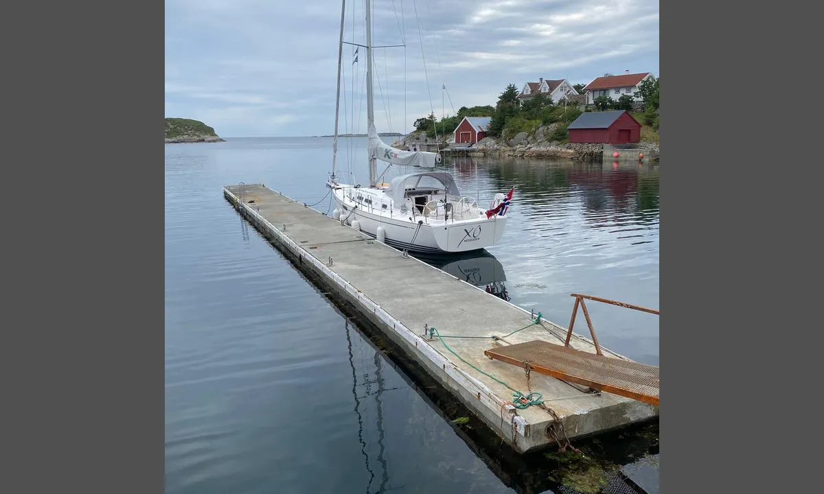 Flytebrygge ved Nautnes fiskevær,.