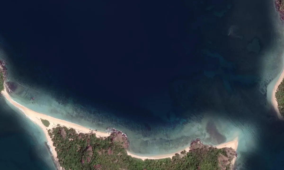 Flyfoto av Navadra Island
