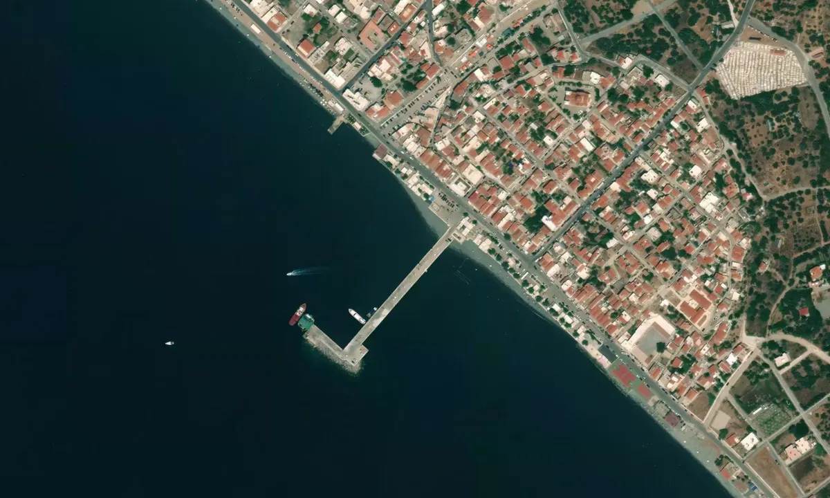 Flyfoto av Neapoli Port