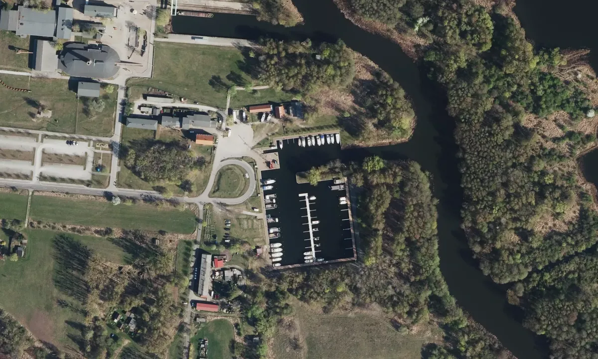 Satelite image of Neuer Hafen Ziegeleipark Mildenberg