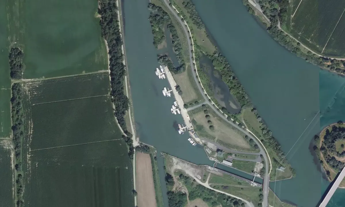 Satelite image of Niffer Marina