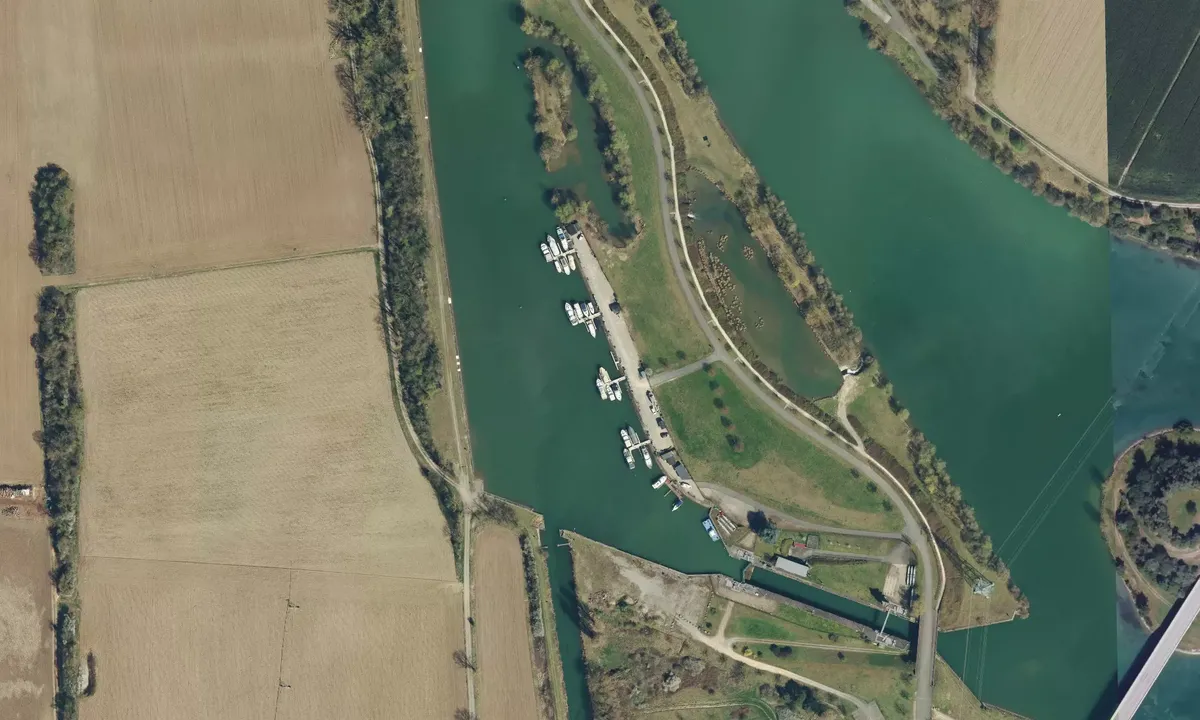 Satelite image of Niffer Marina