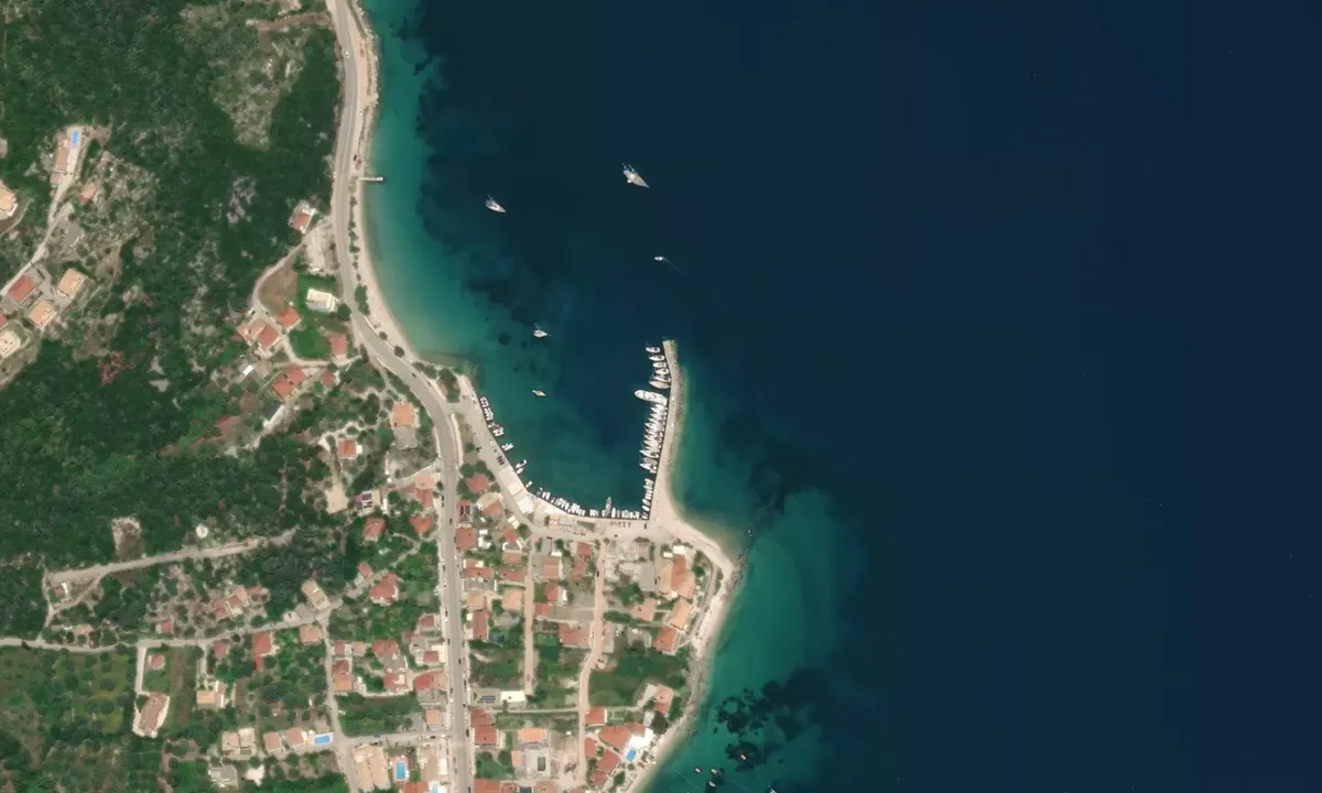 Flyfoto av Nikiana Marina