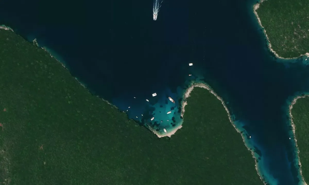 Flyfoto av Nisida Syvota North