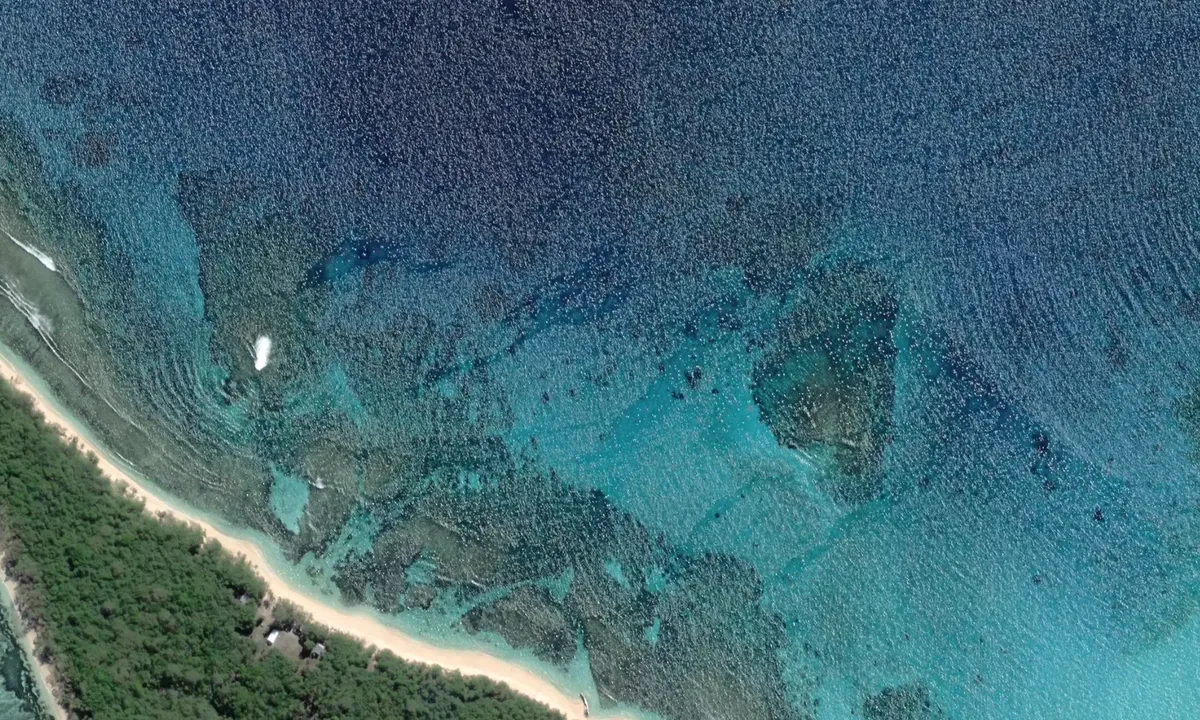 Flyfoto av Nomuka Iki