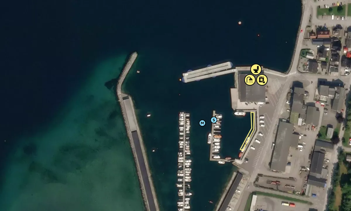 Satelite image of Nordfjordeid Gjestehamn