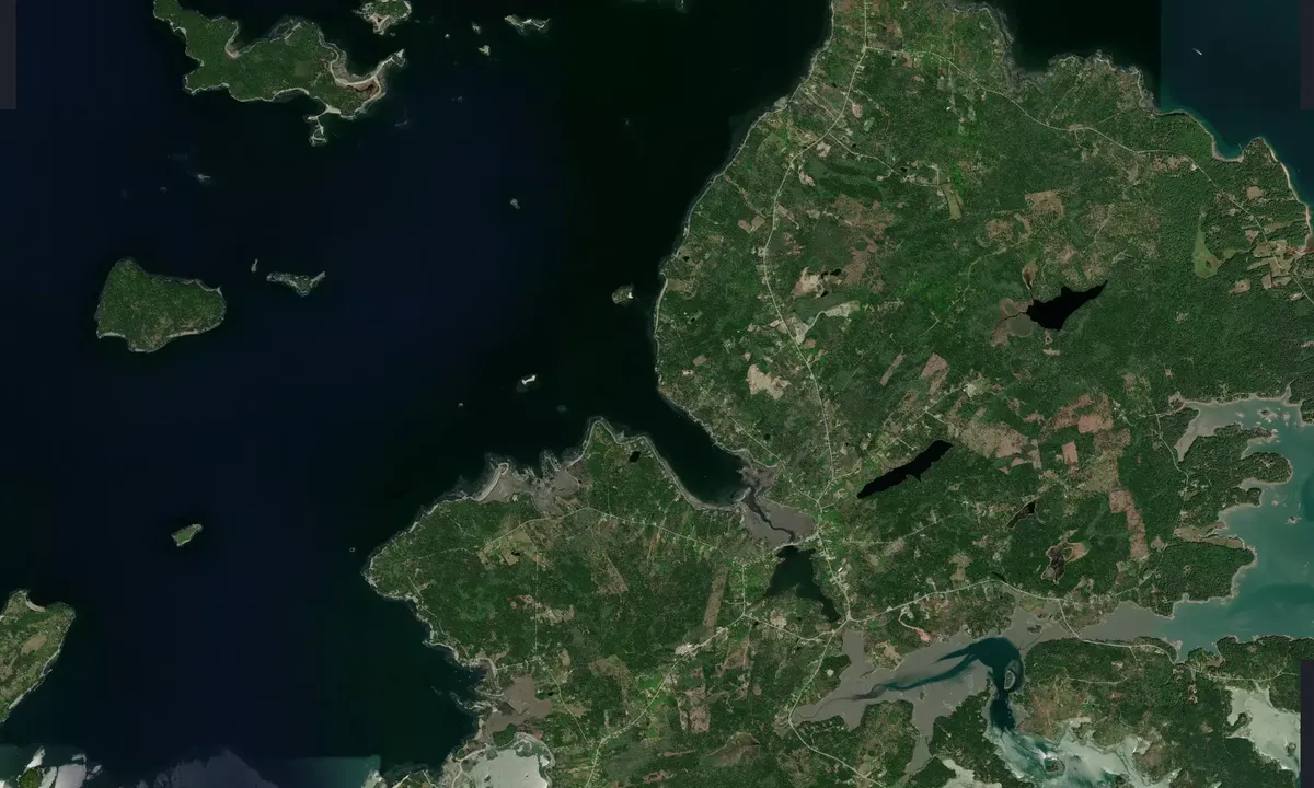 Flyfoto av Northwest Harbor - Deer Isle