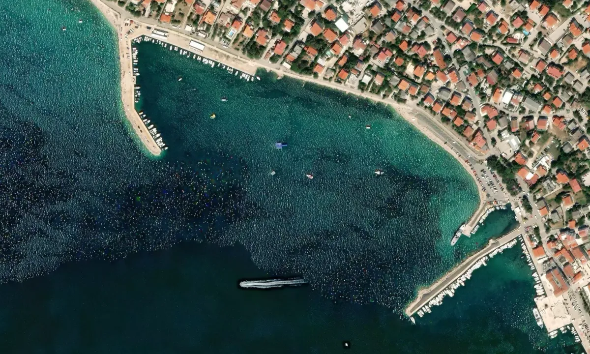 Flyfoto av Novalja Mooring Buoys