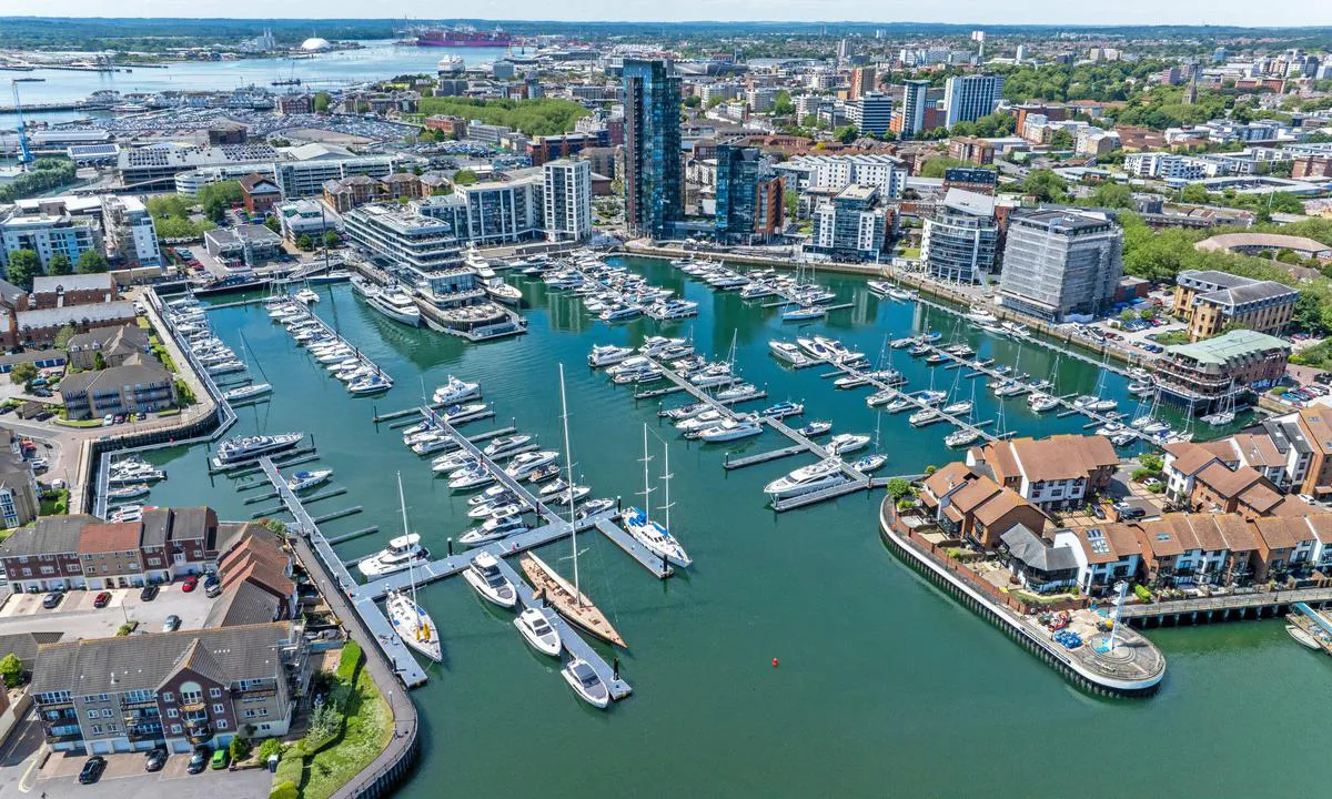 Ocean Village Marina - Southampton