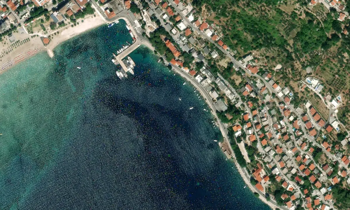 Flyfoto av Omis