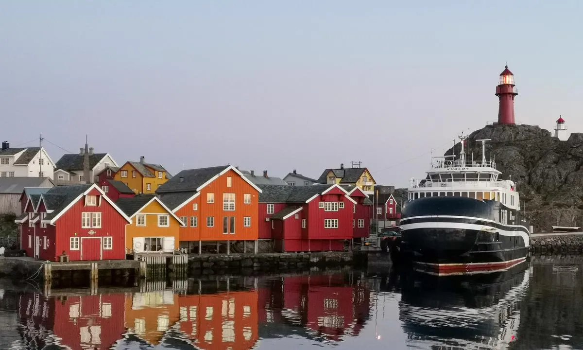 Ona Gjestebrygge: Idyll.