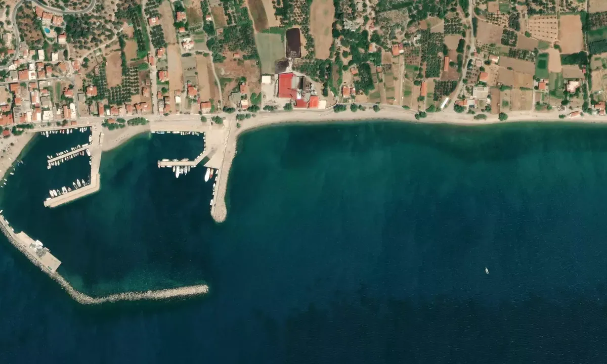 Flyfoto av Ormos Beach